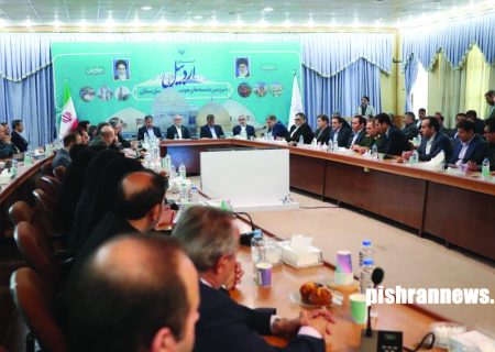 پزشکیان: مدرسه و دانشگاه آینده کشور را می‌سازد/ به جای تخریب نقد سازنده کنیم