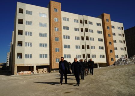 ویدئو: بازدید حبیب اله طاهرخانی معاون مسکن و ساختمان وزیر راه و شهرسازی و هیئت همراه از پروژه‌های نهضت ملی مسکن در شهرک شهید سلیمانی اردبیل