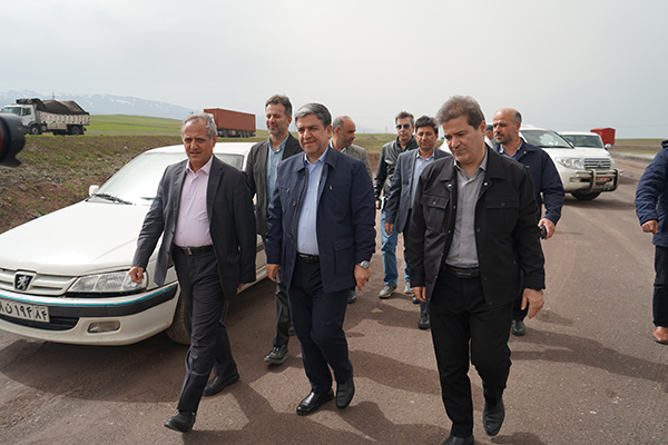 پیش‌بینی توسعه ۸۰ کیلومتر شبکه بزرگراهی در اردبیل در سال جاری / تحولی چشمگیر در شبکه بزرگراهی استان اردبیل/ روند توسعه زیرساخت‌های اردبیل شتاب گرفته است