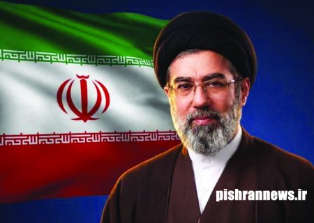 خمینی کبیر و خامنه‌ای شهید آمادگی ملت را احیا کردند