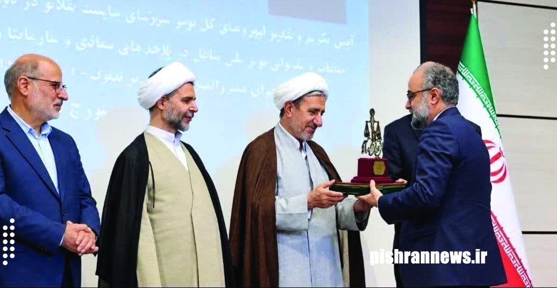 دادستان اردبیل نشان شایستگی و لیاقت قوه قضائیه را دریافت کرد
